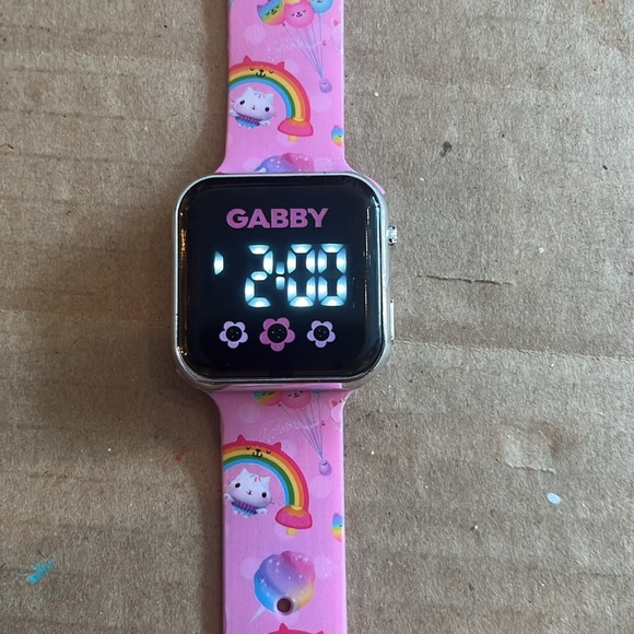 GABBYS DOLLHOUSE DIGITAL WATCH BY DREAMWORKS, like new - Picture 6 of 7